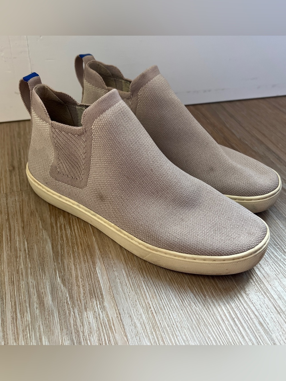 Rothy’s The Chelsea Slip-On Ankle Sneaker Boot Grey Taupe Knit Size 9